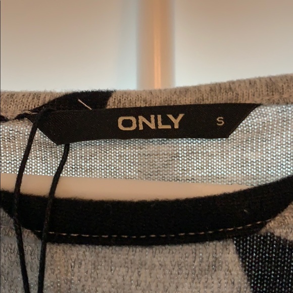 DRESS Grey with black ⭐️ - Picture 4 of 4